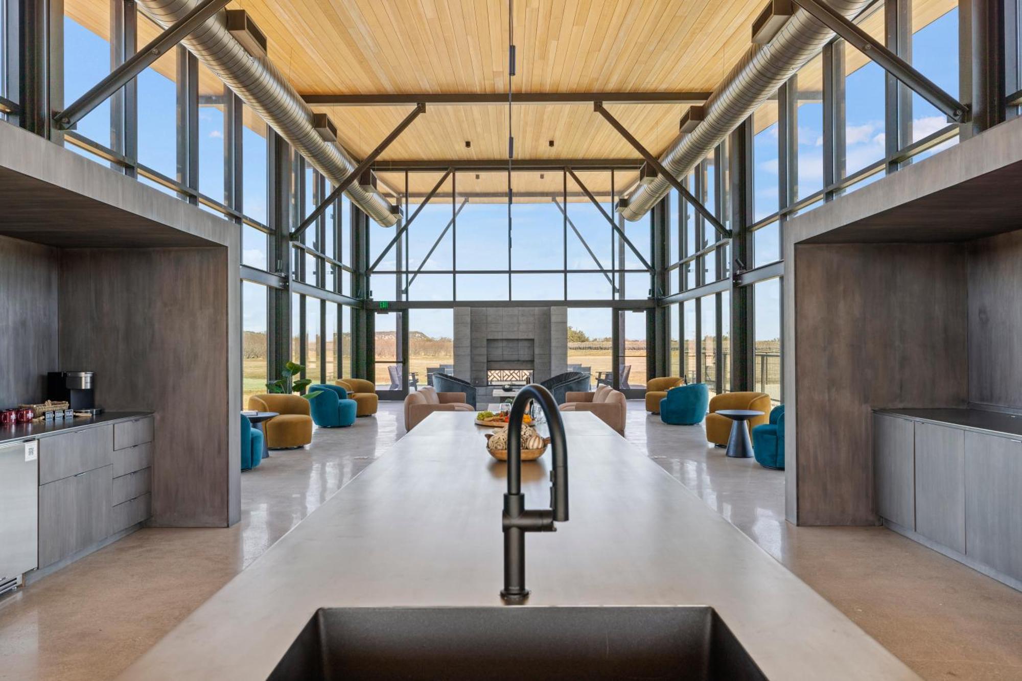 Skye Texas Hill Country Resort Hilltop Exterior foto